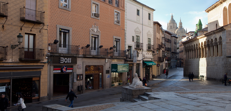 Hotel Las Sirenas - Las Sirenas Hotel  Residencia en Segovia