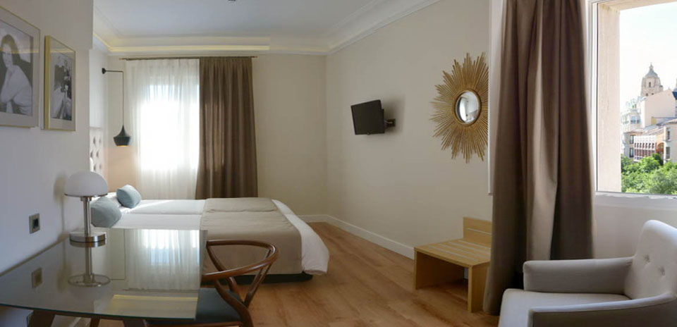 Hotel Las Sirenas - Las Sirenas Hotel  Residencia en Segovia